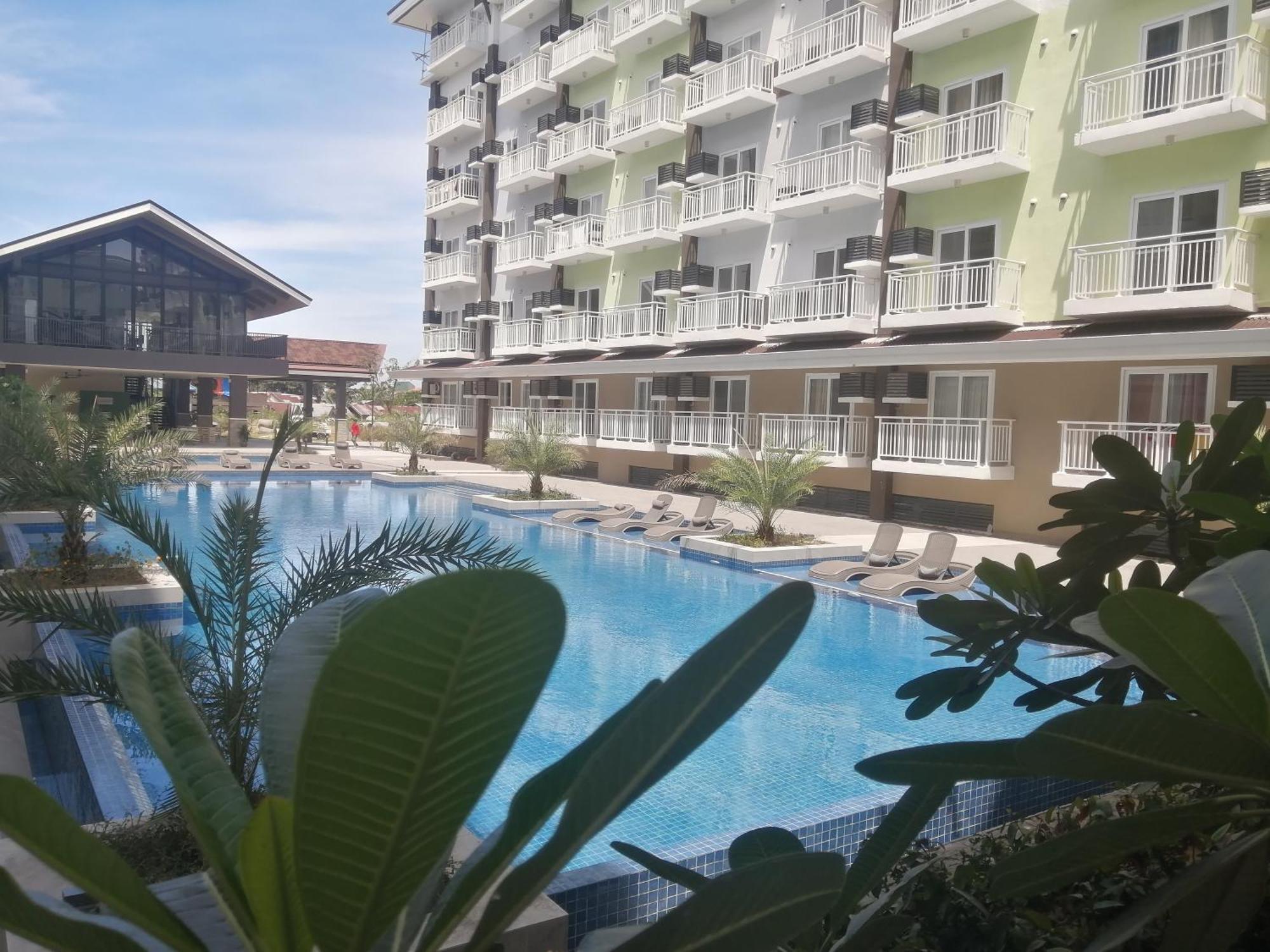 Condo Azur Suites A326 Amani Resorts Residences , 5 Minutes Airport, Netflix, Stylish, Cozy With Luxurious Swimming Pool Isla de Mactán Exterior foto